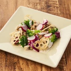 Chicken Neck and Broccoli Nut Salad