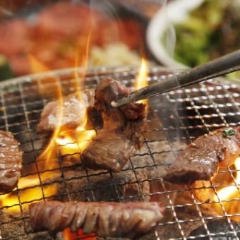 【ランチタイム限定】　焼肉食べ放題  【全60品コース】　＜時間は90分間＞　2629円（税込）！