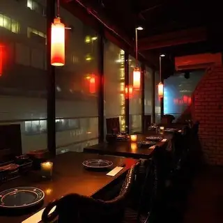 Accommodates up to 100 people! We offer a variety of seating options to suit your needs! Seats with a night view are very popular♪ Please feel free to inquire! Telephone reservations are required for private events! Perfect for banquets, parties, reunions, and farewell parties★ [Shinjuku Kabukicho Izakaya All-you-can-drink All-you-can-eat Banquet Date Girls' night out Group date Private event]
