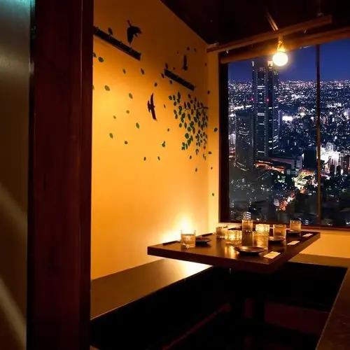 Enjoy your banquet in a private room with a panoramic night view! Savor an elegant banquet while overlooking the city's nightscape. We offer a relaxing space that lets you forget the hustle and bustle of everyday life. Perfect for girls' nights out, group dates, business dinners, and other banquets! *8-12 people* [Shinjuku Kabukicho Izakaya All-you-can-drink All-you-can-eat Banquet Date Girls' night out Group date Private party Welcome party Farewell party]