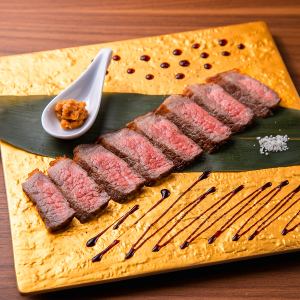 A5 rank Japanese black beef round meat tagliata (Italian style steak)