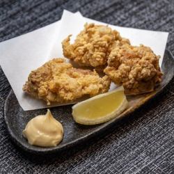 鶏の唐揚げ(1コ)