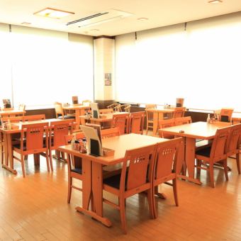 【テーブル席：4×5】