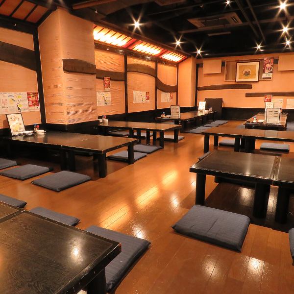 This is a spacious tatami room that can accommodate welcome parties, farewell parties, year-end parties, New Year's parties, and all kinds of banquets! We will do our best to accommodate everyone's requests! If you are having a large party, please try our large and small bowls!