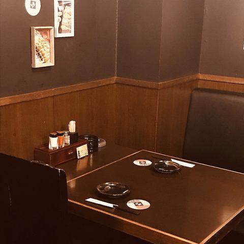 There is also a private room where you can easily drop in by yourself or a small number of people.Have a delicious cup in a lively atmosphere.