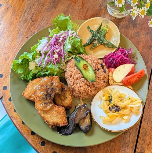 高野豆腐のドライカレープレート (平日)