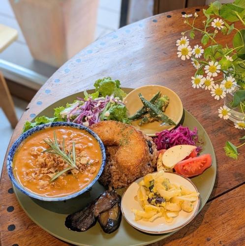 高野豆腐のドライカレープレート　(平日)