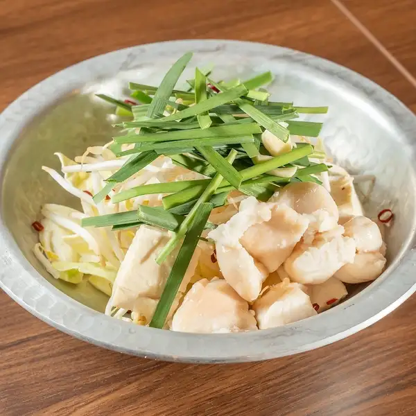 自家製出汁で味わう多彩な鍋料理の贅沢ラインナップ