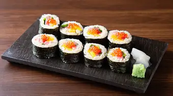 一八贅沢とろたくonいくら