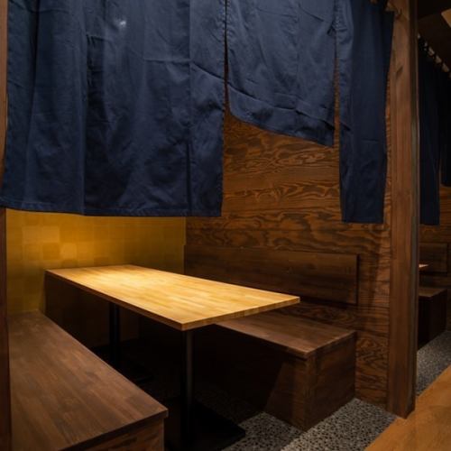 和風の隠れ家をイメージした店内は小田原でのデートや合コン等にも最適です。落ち着いてお食事されたい方にお勧めのお席をご用意しています。ぜひお気軽にご連絡ください。
