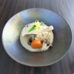 噴火湾産天然鰤の灘煮