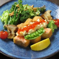 塔斯马尼亚三文鱼嫩排配柠檬塔塔酱