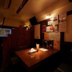 店内テーブル席は、少人数でもご利用可能です。女子会やお誕生日パーティーに最適です♪