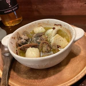 蛤蜊和魷魚 ajillo