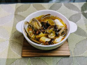 蝦和西蘭花的Achillo