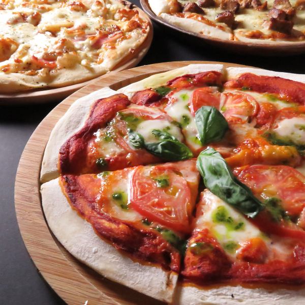 Enjoy a wide variety of ladybugs pizzas ♪