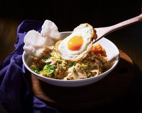 豚肉のピリ辛レタスチャーハン(2辛)