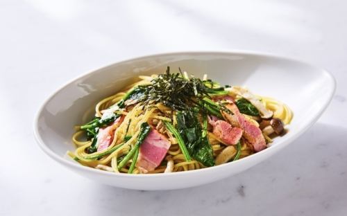 ほうれん草とベーコンのバター醤油