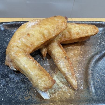 揚げ手羽先　2ヶ