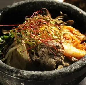 麦飯牛タンビビンバ