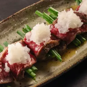 牛タンの藁たたき