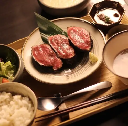 特厚熟成大理石纹牛舌套餐 [200克]