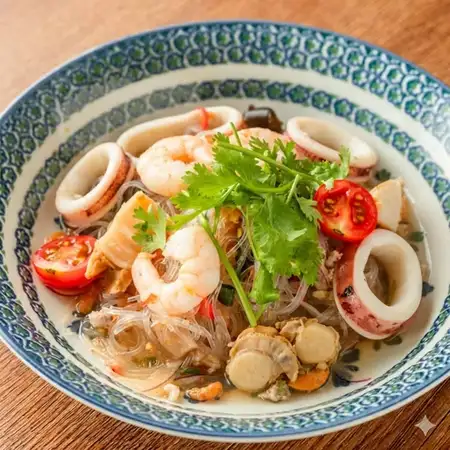 Seafood and glass noodle salad ~Yum Woon Sen~