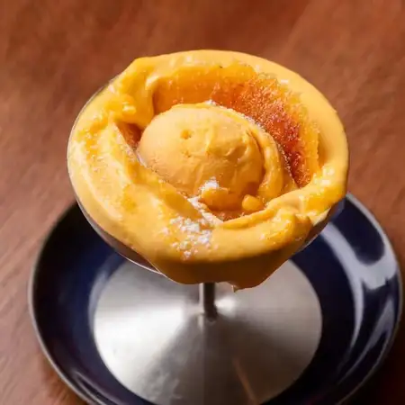 Overflowing! Ripe Mango Crème Brûlée