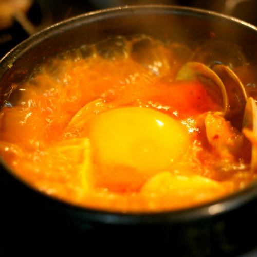 寒い冬にぴったり！スンドゥブチゲ