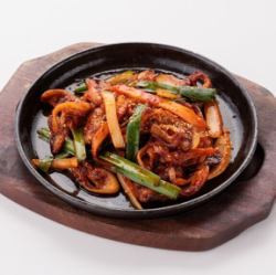Spicy stir-fried cartilage