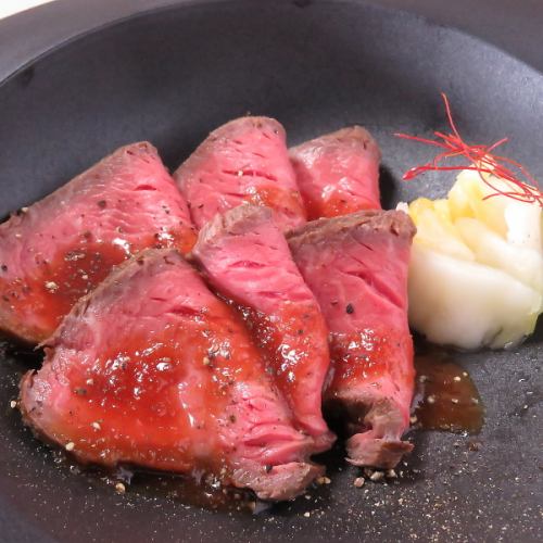 【ジューシーな旨みがあふれる】豊富な肉料理 ※準備中