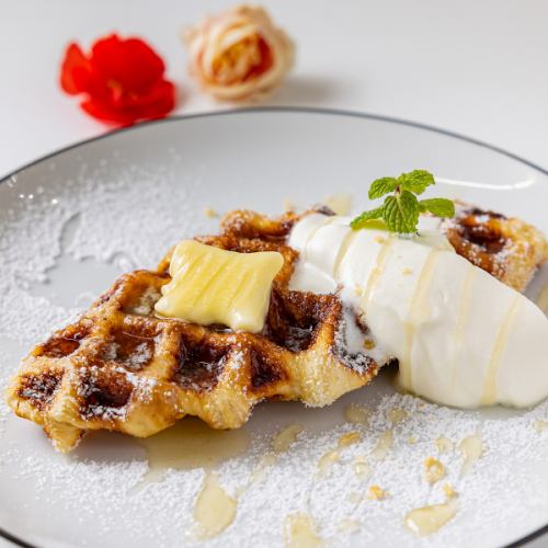 焼き立てのクロッフル