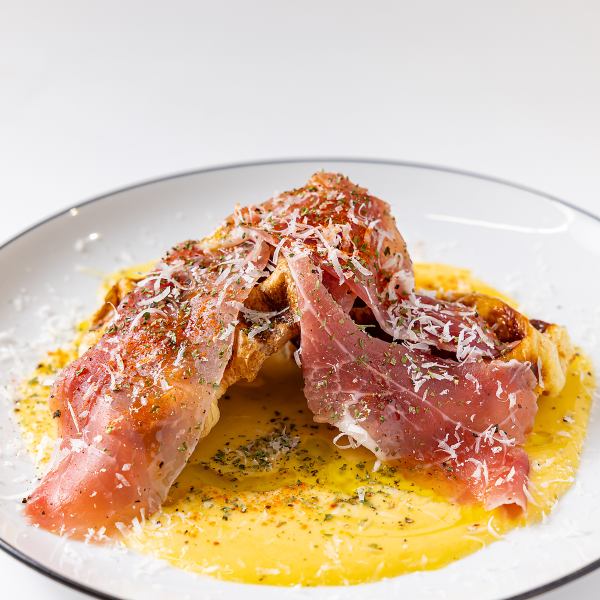 ≪フランス産小麦使用！≫16層からなる「クロッフル」の贅沢な食感！