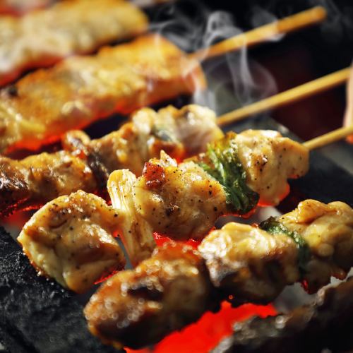 You can enjoy all-you-can-eat delicious yakitori carefully grilled over charcoal.