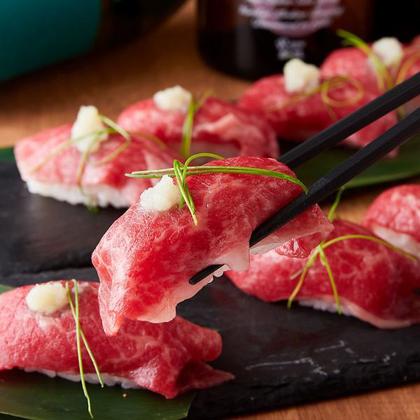 您可以享用使用新鮮優質肉類的肉類壽司自助餐。