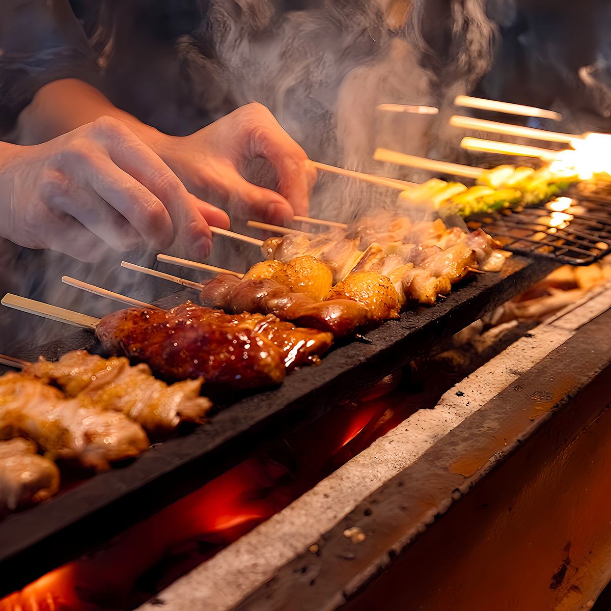 炭火で丁寧に焼き上げる美味しい焼き鳥を食べ放題で提供します♪