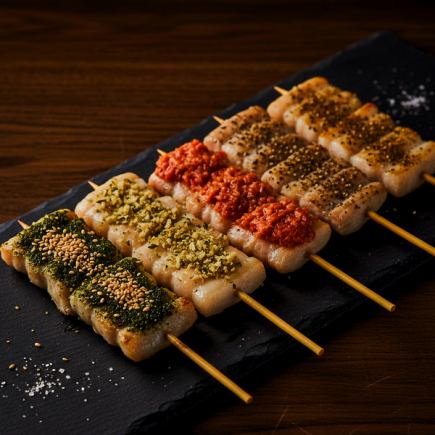 Torigokoro 的高級烤雞/烤雞肉串套餐：65 種無限量供應的菜餚（3 小時無限量暢飲 3,500 日元）