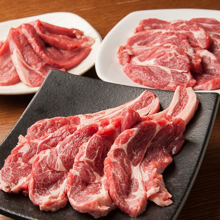 豊富なラム肉のメニュー／どれも癖がなくラム肉とは思えない程！