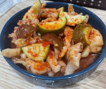  タイ風ピリ辛ソース漬け鶏足