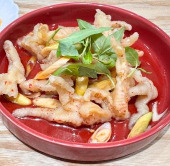 レモングラスとシークワーサー果汁漬け鶏足