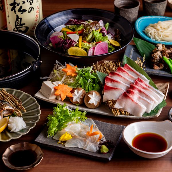 『旬香(しゅんこう)コース』白身魚の薄造りと薩摩地鶏黒焼、海鮮鍋を味わう全7品◆2H飲み放題付 6,000円