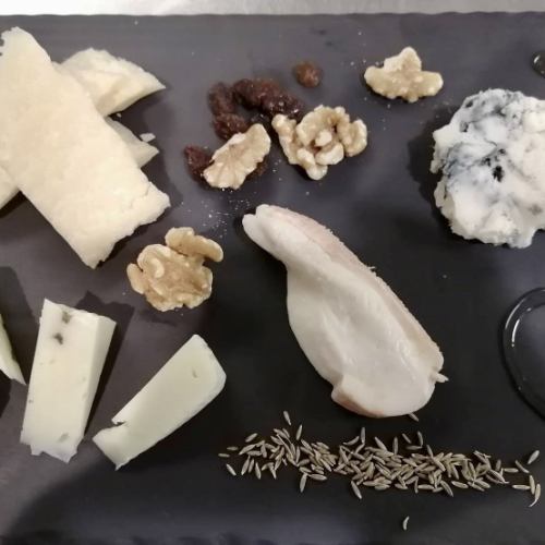 Assorted 4 types of cheese
