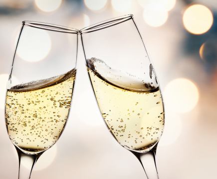 Limited-time offer: Figaro Happy Hour Party Plan with all-you-can-drink for 5,000 yen (tax included)