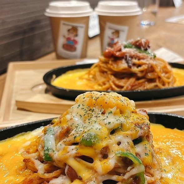 THE名古屋飯！本気の鉄板ナポリタンが食べられるCAFE  BAR！