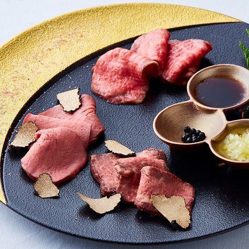 Good luck! Carefully selected meat !! Assorted 3 kinds [2 ~ 3 servings] [Wagyu loin, beef tongue, Wagyu roast beef] [60g each]