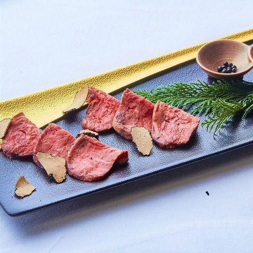 Umami !! Japanese beef loin cooked at low temperature for 3 hours [90g]