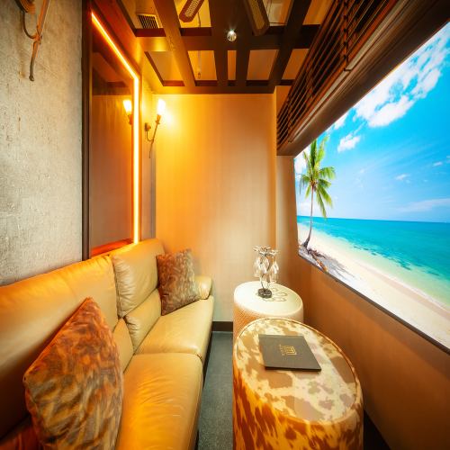 [Flora] 2-3 people (maximum 4 people) [A chic design and relaxing interior.A perfect room for two adults♪