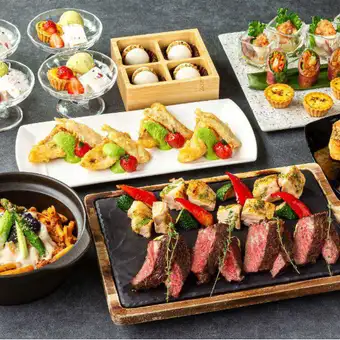 【シーズンデラックスコース】国産サーロインなどWメイン全10品+飲み放題付き/3時間
