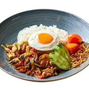 Authentic! Gapao Rice ~Chicken and Basil Fried Rice~