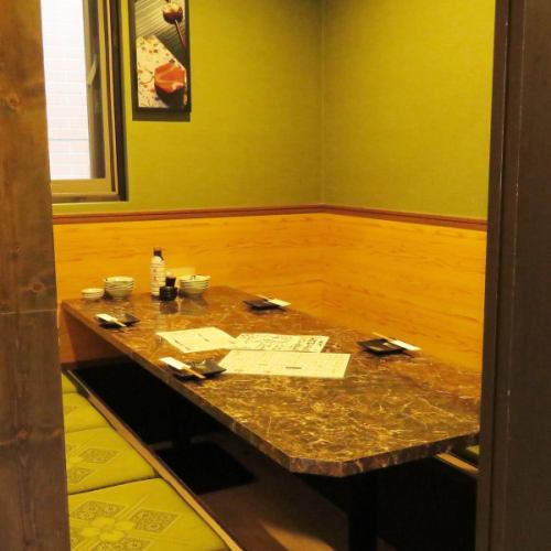 2名様～個室へご案内